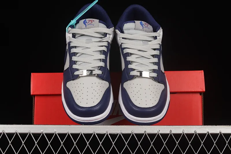 All categories Nk SB Dunk series Nk SB Dunk Low low-top sneakers F version special price Nk Dunk Low "Brooklyn Nets" NBA 75th anniversary Brooklyn Nets low-top sports and leisure sneakers DD3363-001